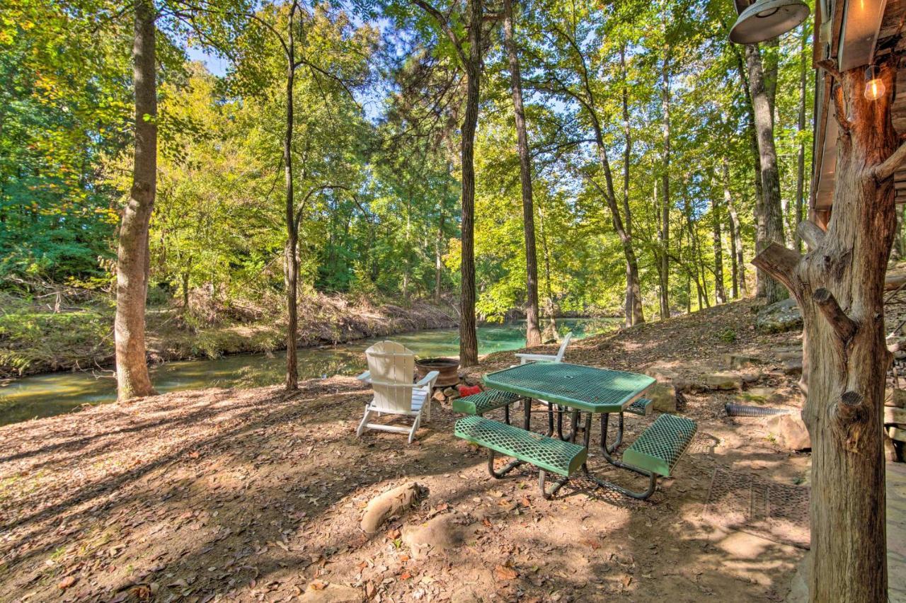 The Treehouse Cabin Creekside Home With Hot Tub! Summerville 외부 사진
