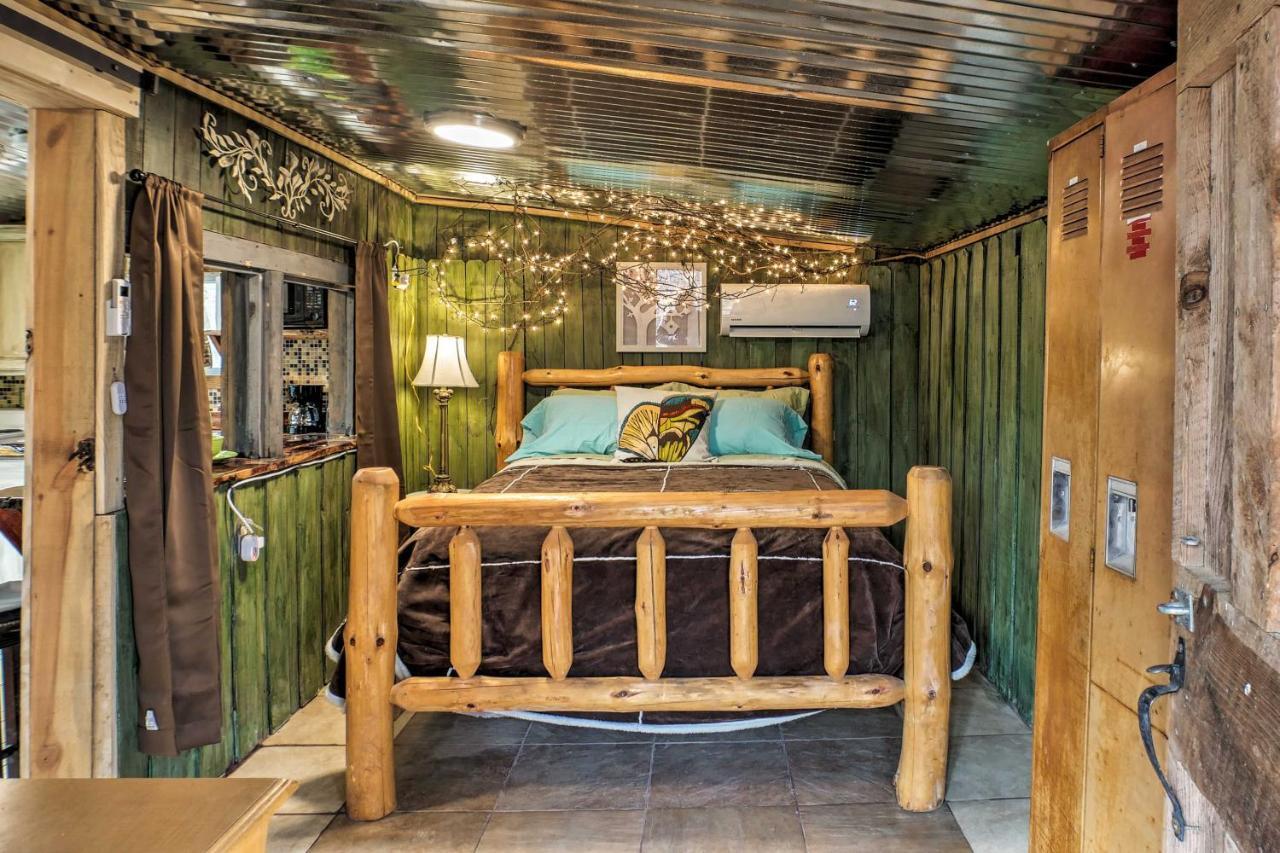 The Treehouse Cabin Creekside Home With Hot Tub! Summerville 외부 사진