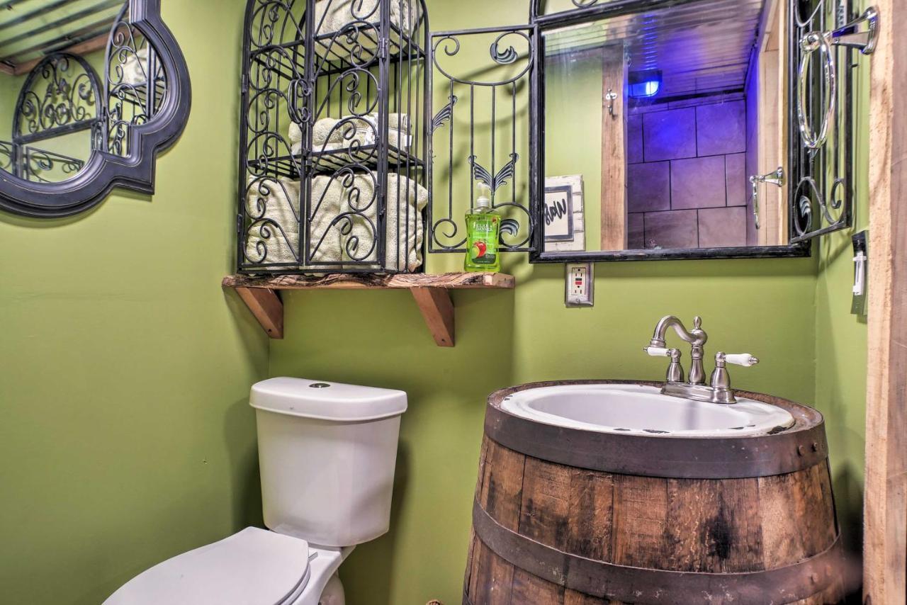 The Treehouse Cabin Creekside Home With Hot Tub! Summerville 외부 사진